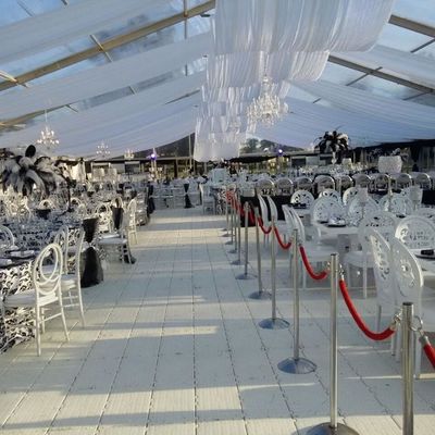 Buen precio Suelo portátil del acontecimiento del resbalón anti que entrelaza para la protección del césped en línea