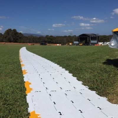 Buen precio Gray Blue Color Event Flooring al aire libre, suelo portátil para el ODM de la hierba en línea