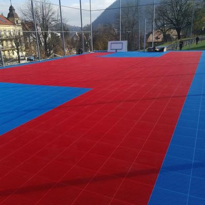 Buen precio 2.5kg/pc azulejos de PP suelo deportivo - MOQ 500pcs espesor 15mm en línea