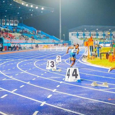 Buen precio IAAF certificó pistas corrientes atléticas que 13m m llenos vierten el sistema en línea