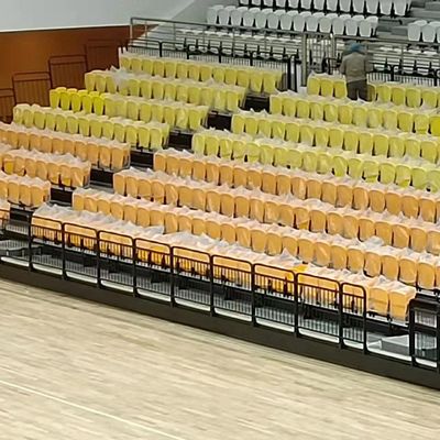 Buen precio La pared retractable del asiento del blanqueador de 100 asientos ató para el concierto Hall Theatre en línea