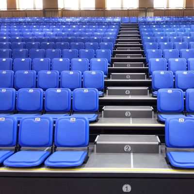 Buen precio Asiento retractable estable ULTRAVIOLETA plegable para el OEM del teatro del gimnasio de las escuelas en línea