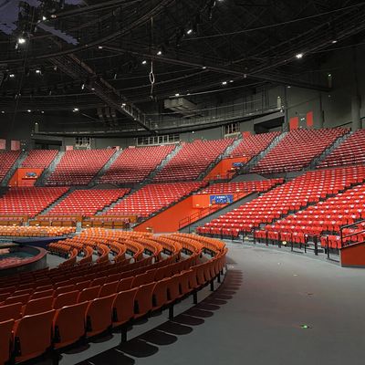 Buen precio El asiento plástico material del estadio del HDPE del PE fijó resistente al fuego en línea