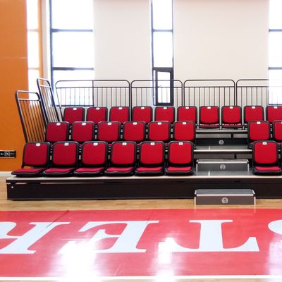 Buen precio Asiento retractable incombustible antienvejecedor del blanqueador para la gradería cubierta del estadio en línea