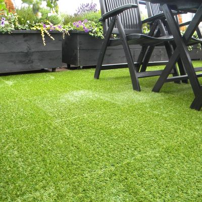 Buen precio mueble sintético de la hierba del jardín artificial de los 30cm×30cm para el patio del tejado en línea