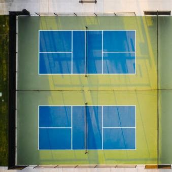 Alfombra de pista de vinilo con resistencia al deslizamiento y protección UV