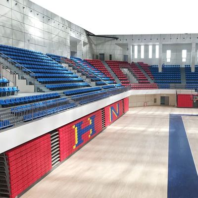 Buen precio Aluminio personalizado asiento de la tribuna retráctil con piso opcional 5 años en línea