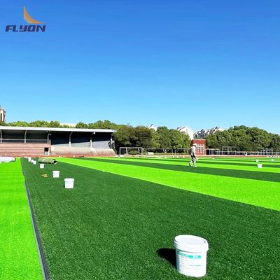 Buen precio Hierba artificial sintética de 16000 densidad para campos deportivos en línea