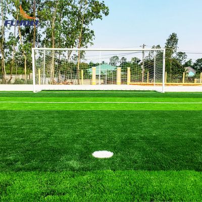 Buen precio Hilados de césped artificial de primera calidad para campos de fútbol en línea