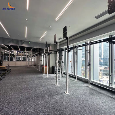 Buen precio Diseño de piso exterior de goma fácil de limpiar con absorción de sonido certificada SGS en línea