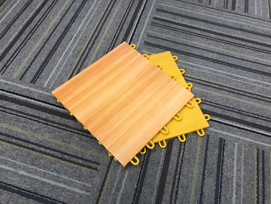 Buen precio Baldosas de madera para suelos deportivos de polipropileno de alto impacto para canchas interiores y exteriores en línea