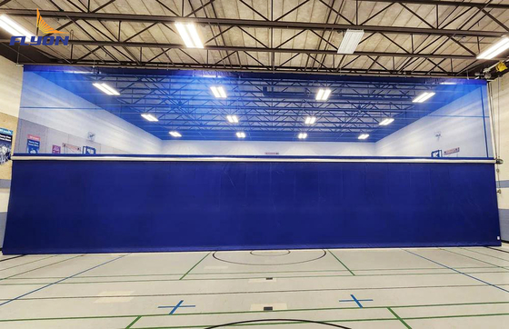 Divide eficientemente tu espacio deportivo con cortinas divisorias personalizables